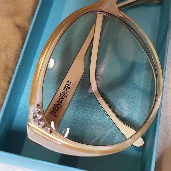 Yves Saint Laurent Vintage YSL sunglasses Authentic - Picture 11 of 16